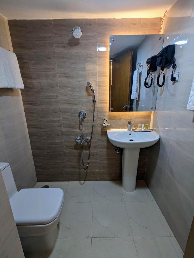 Hotel Royal Bengal Dhaka Exterior photo