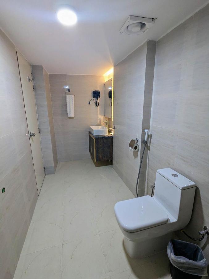 Hotel Royal Bengal Dhaka Exterior photo